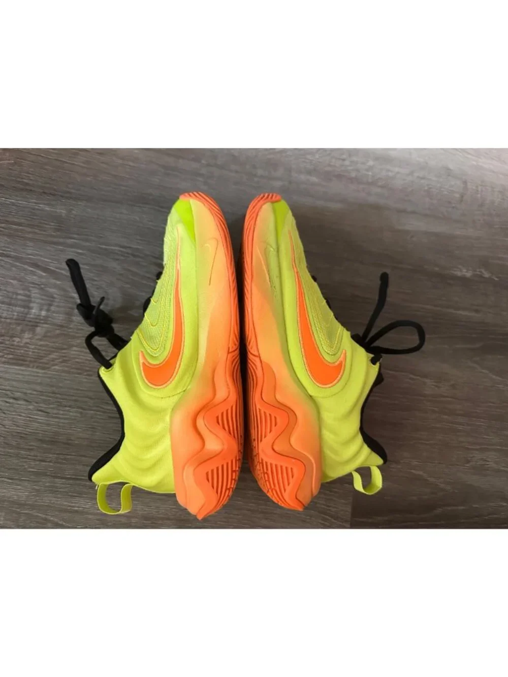 Nike Giannis Immortality 4 basketball shoes size 2Y
